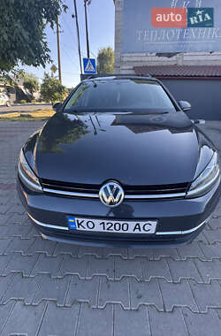 Универсал Volkswagen Golf 2017 в Мукачево