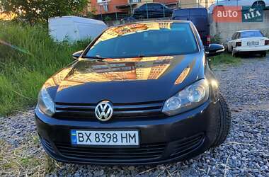 Хэтчбек Volkswagen Golf 2010 в Хмельницком