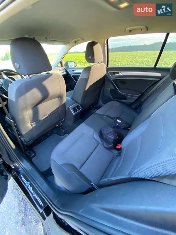 Універсал Volkswagen Golf 2016 в Недригайліву