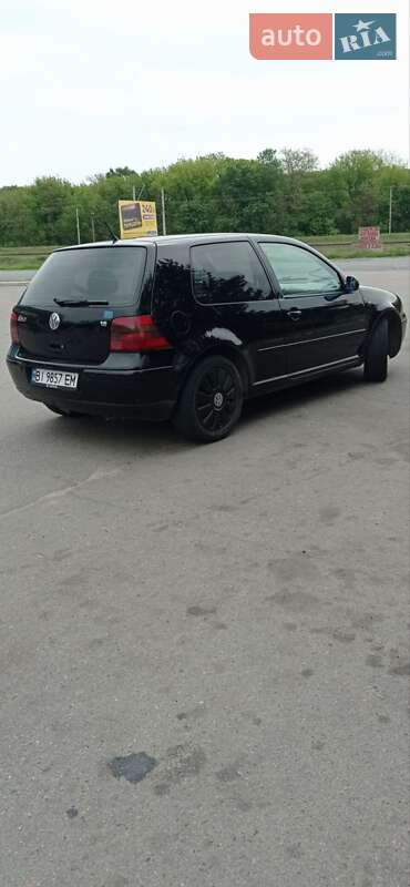 Хэтчбек Volkswagen Golf 2000 в Кременчуге