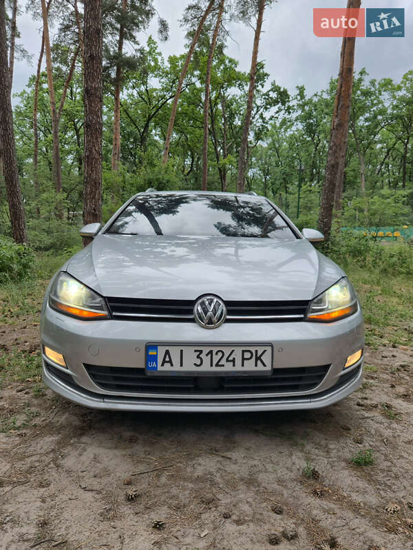 Универсал Volkswagen Golf 2014 в Василькове