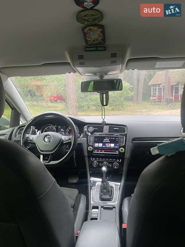 Универсал Volkswagen Golf 2014 в Василькове