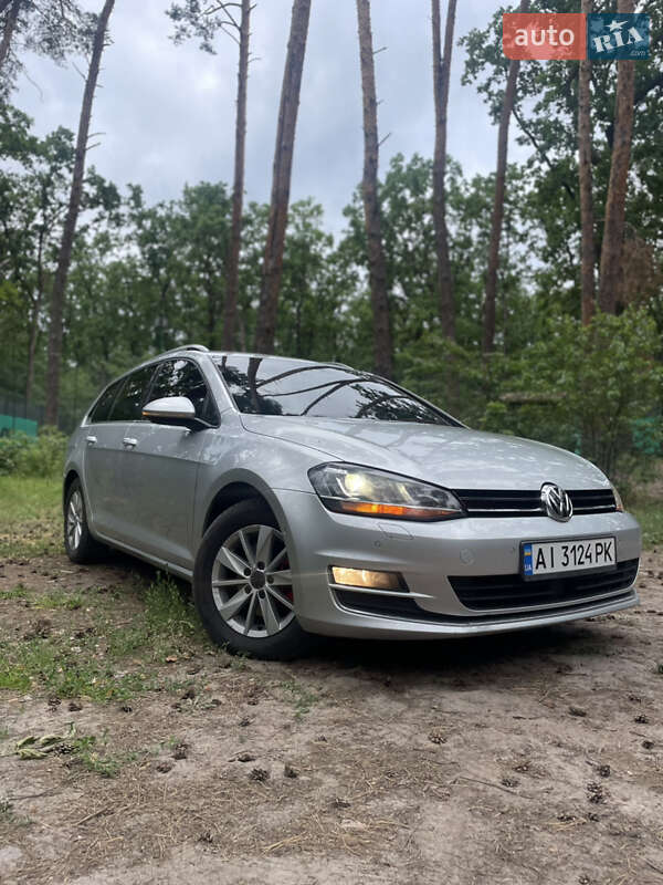 Универсал Volkswagen Golf 2014 в Василькове