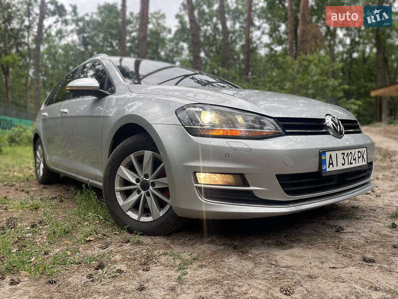 Универсал Volkswagen Golf 2014 в Василькове