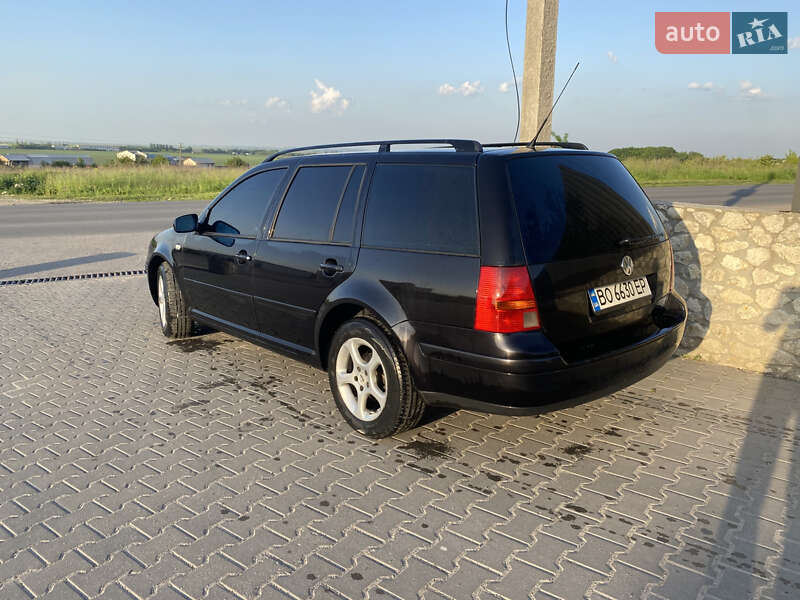 Универсал Volkswagen Golf 2001 в Тернополе