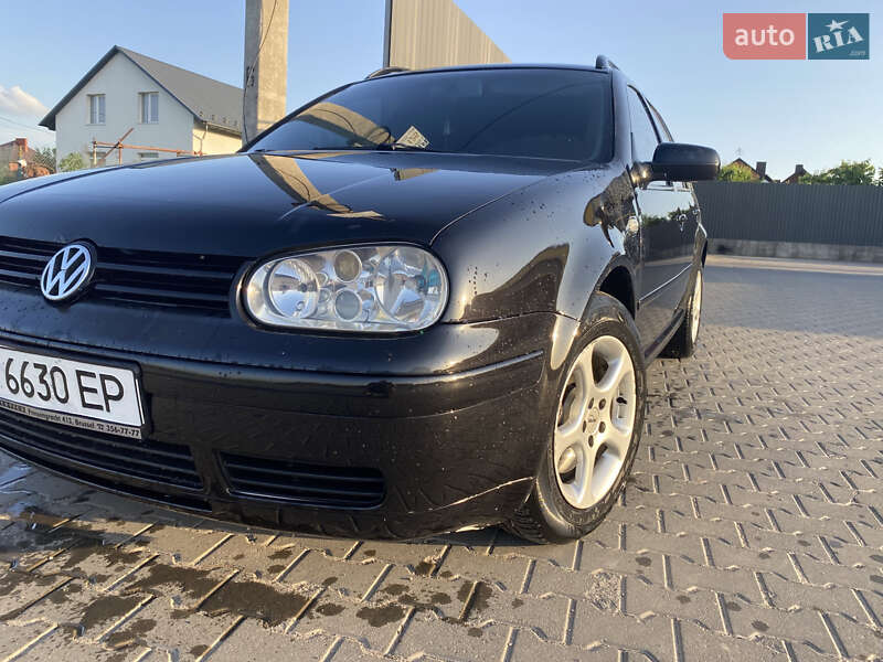 Volkswagen Golf 2001