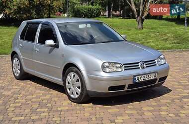 Хэтчбек Volkswagen Golf 2001 в Харькове