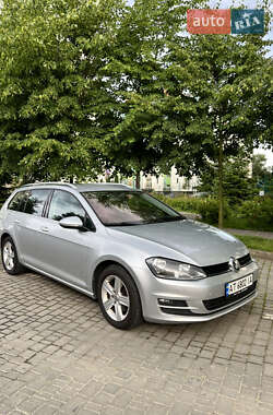 Універсал Volkswagen Golf 2015 в Івано-Франківську