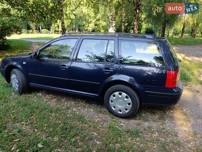 Volkswagen Golf 2001