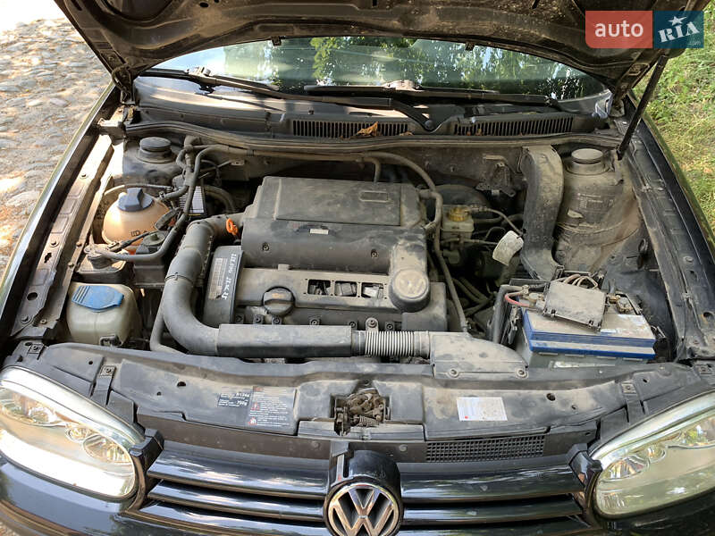 Універсал Volkswagen Golf 2002 в Бердичеві