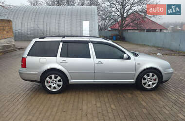 Універсал Volkswagen Golf 2004 в 