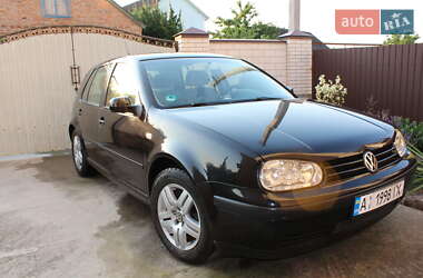 Хэтчбек Volkswagen Golf 2002 в Киеве