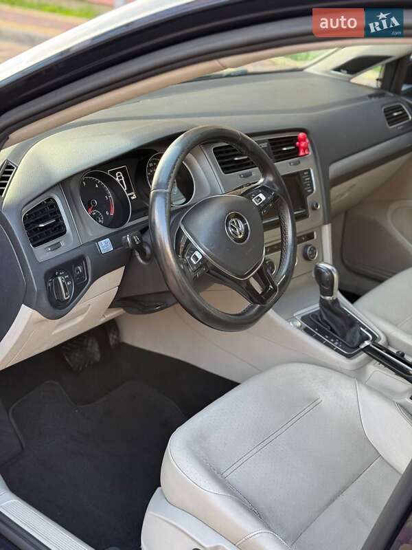 Универсал Volkswagen Golf 2015 в Виннице