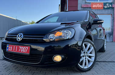 Хэтчбек Volkswagen Golf 2010 в Лубнах