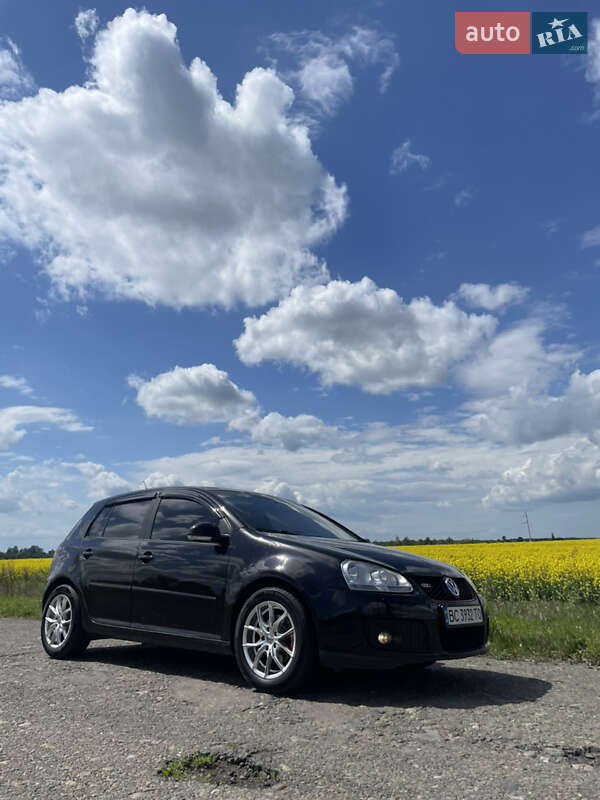 Хэтчбек Volkswagen Golf 2007 в Добротворе