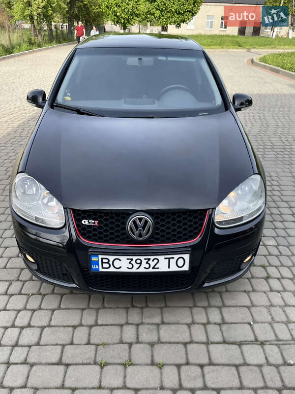 Хэтчбек Volkswagen Golf 2007 в Добротворе