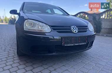 Хетчбек Volkswagen Golf 2006 в 