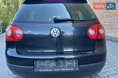 Хетчбек Volkswagen Golf 2006 в 