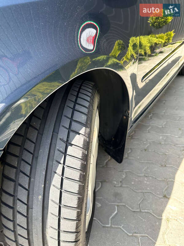 Хетчбек Volkswagen Golf 2007 в Яворові