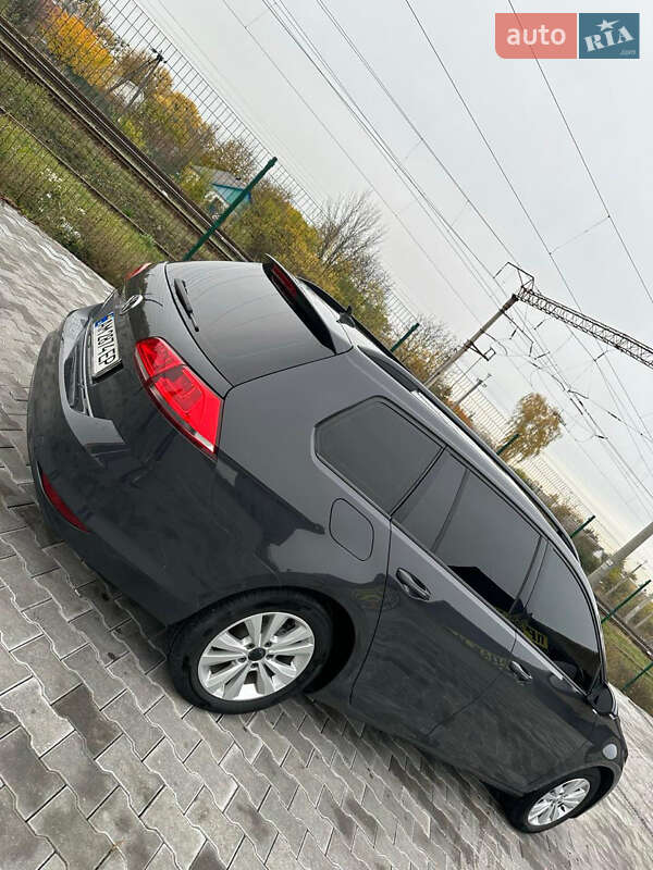 Універсал Volkswagen Golf 2013 в Звягелі