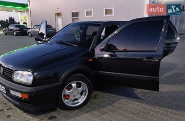 Хэтчбек Volkswagen Golf 1993 в Каменец-Подольском