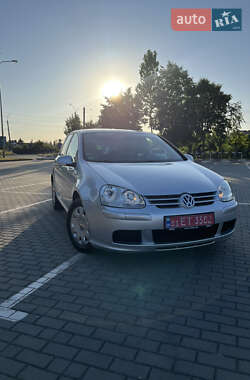 Хэтчбек Volkswagen Golf 2006 в Коломые