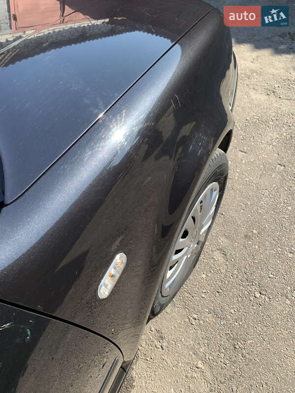 Хетчбек Volkswagen Golf 2002 в Рівному