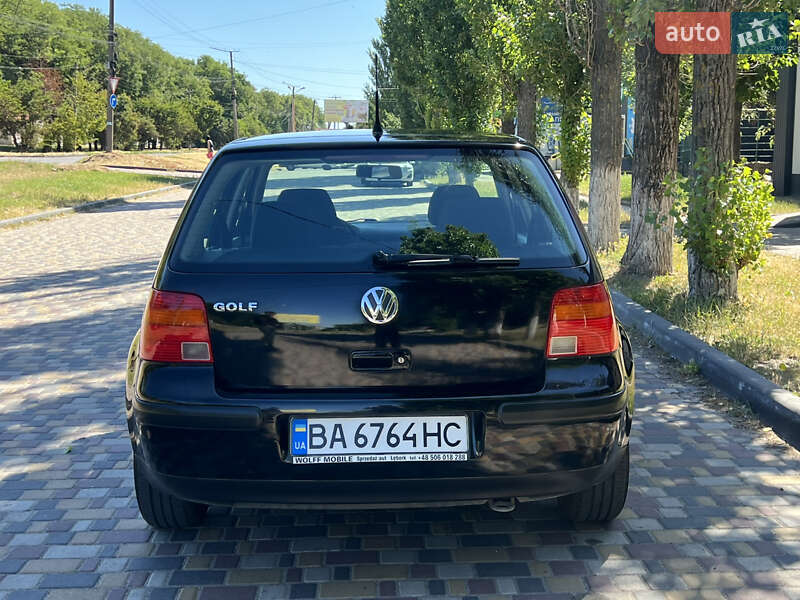 Хэтчбек Volkswagen Golf 1999 в Кропивницком