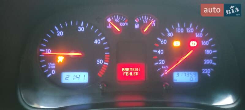 Хетчбек Volkswagen Golf 1999 в Рудки