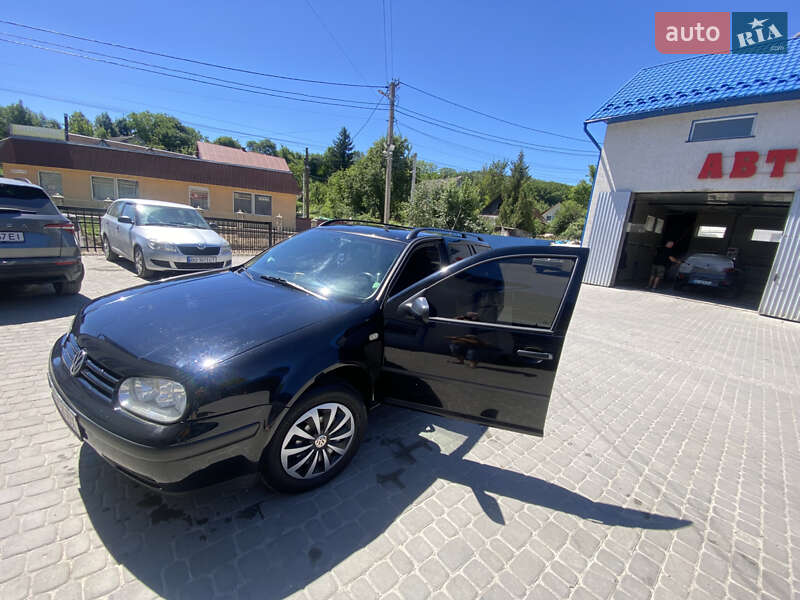 Универсал Volkswagen Golf 1999 в Кременце