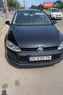 Універсал Volkswagen Golf 2016 в Дніпрі