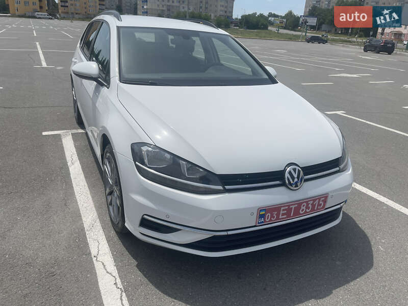 Універсал Volkswagen Golf 2019 в Кам'янець-Подільському