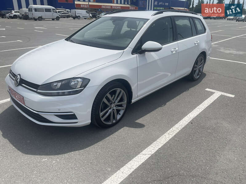 Універсал Volkswagen Golf 2019 в Кам'янець-Подільському