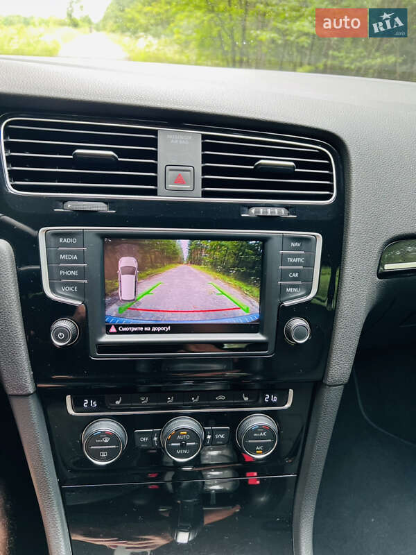 Універсал Volkswagen Golf 2015 в Сарнах