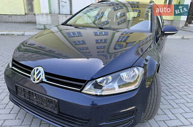 Универсал Volkswagen Golf 2015 в Киеве