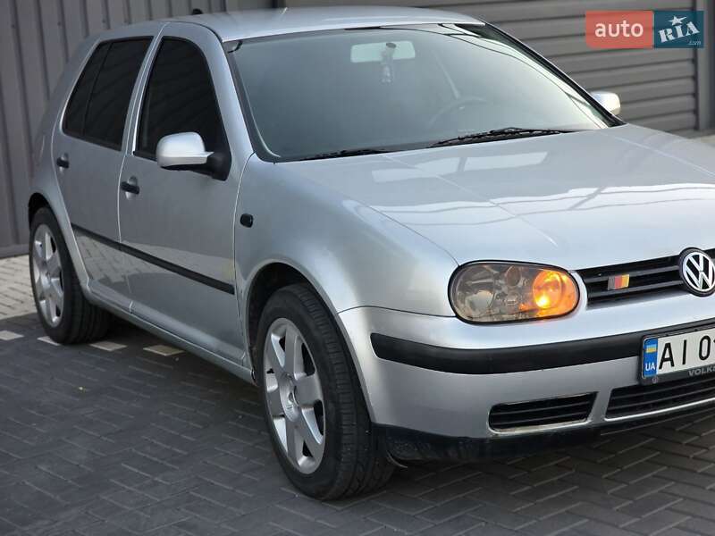 Хетчбек Volkswagen Golf 2000 в Кропивницькому