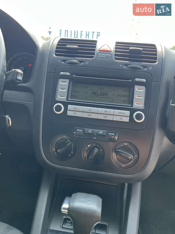 Универсал Volkswagen Golf 2009 в Ужгороде