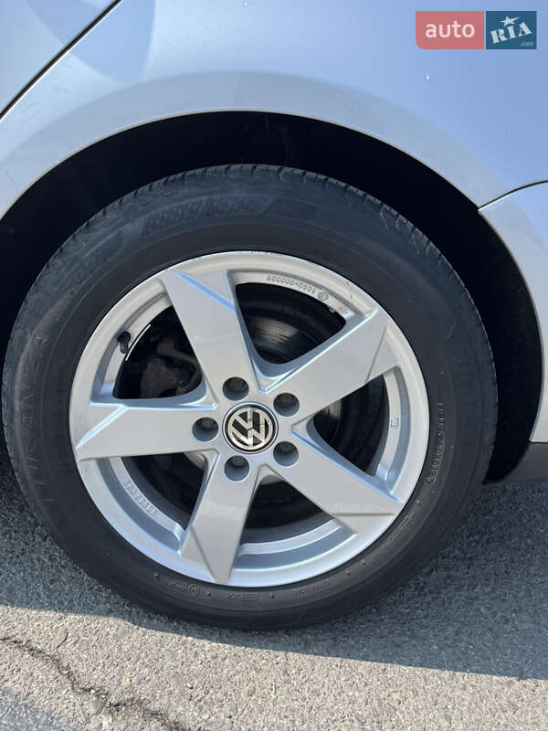 Универсал Volkswagen Golf 2009 в Ужгороде