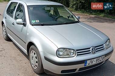 Хетчбек Volkswagen Golf 2003 в Добропіллі