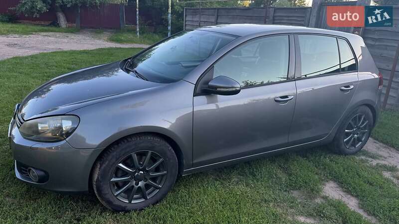 Хэтчбек Volkswagen Golf 2009 в Кролевце
