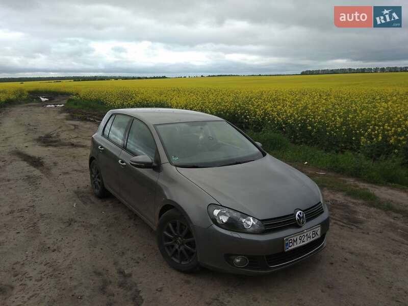 Хэтчбек Volkswagen Golf 2009 в Кролевце