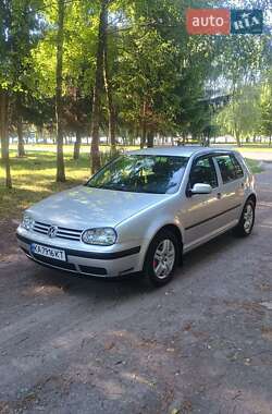 Хэтчбек Volkswagen Golf 2001 в Староконстантинове