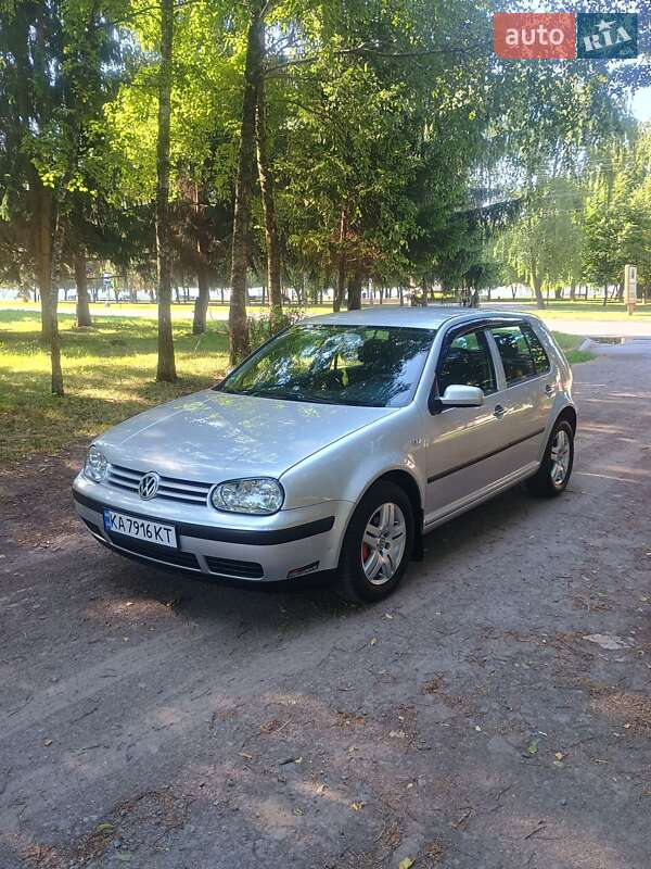 Volkswagen Golf 2001
