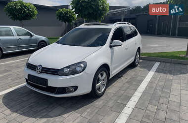 Универсал Volkswagen Golf 2010 в Луцке