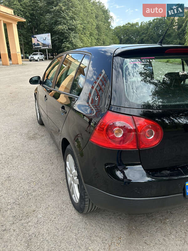 Хетчбек Volkswagen Golf 2007 в Івано-Франківську