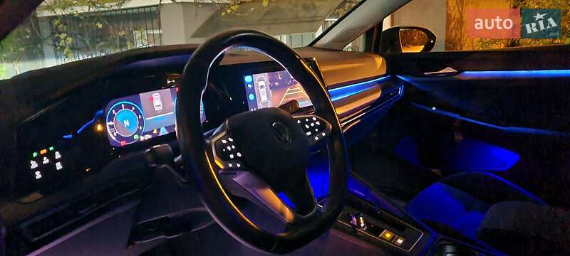 Универсал Volkswagen Golf 2021 в Киеве