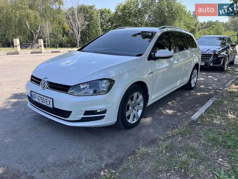 Універсал Volkswagen Golf 2015 в Запоріжжі
