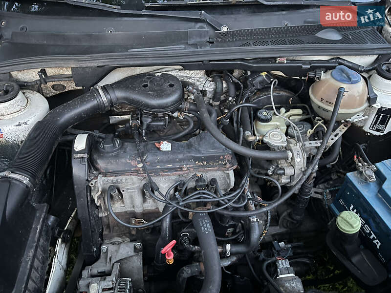Універсал Volkswagen Golf 1996 в Срібному