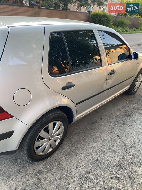 Хетчбек Volkswagen Golf 1999 в Гадячі