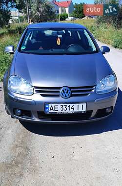 Хетчбек Volkswagen Golf 2006 в Дніпрі